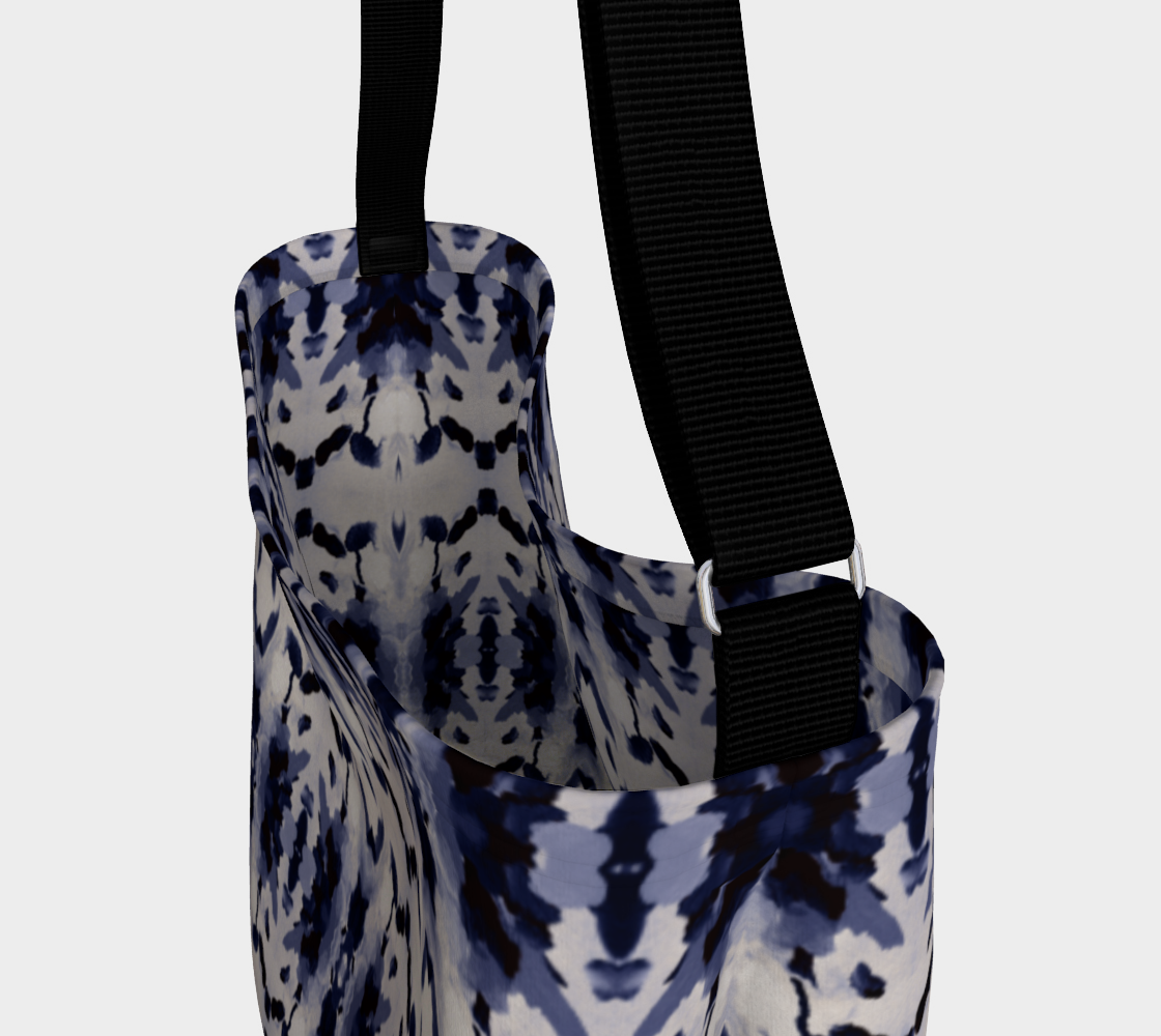 Urban Tote - Amari Design - Color: Navy