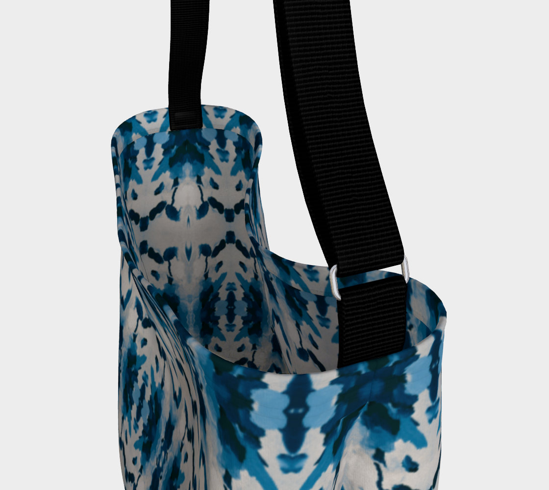 Urban Tote - Amari Design - Color: Blue